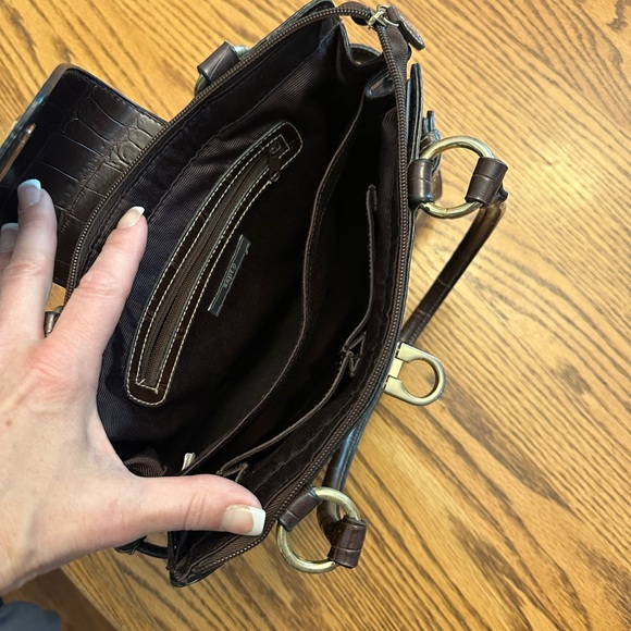 Brown crocodile type hand bag - Picture 6 of 8